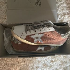 Golden goose